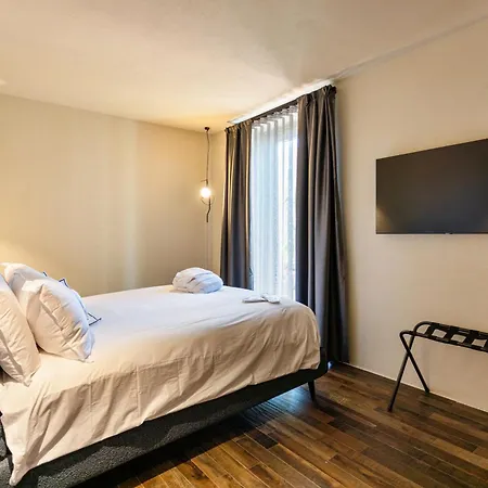 Etrus Boutique Bed & Breakfast *